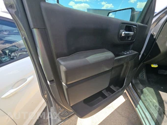 2022 Chevrolet Silverado 1500 LTD Custom Crew Cab Short Bed 1CX - miniatura 9