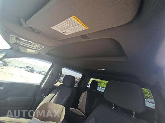 2022 Chevrolet Silverado 1500 LTD Custom Crew Cab Short Bed 1CX - miniatura 8