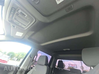 2022 Chevrolet Silverado 1500 LTD Custom Crew Cab Short Bed 1CX - miniatura 8