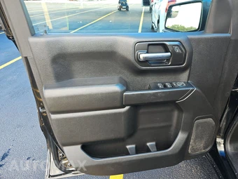 2022 Chevrolet Silverado 1500 LTD Custom Crew Cab Short Bed 1CX - miniatura 9