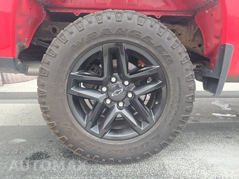 2022 Chevrolet Silverado 1500 LTD Custom Trail Boss Crew Cab Medium Bed 2CX - miniatura 5