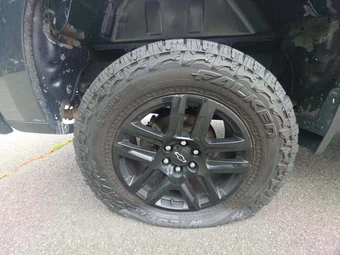 2022 Chevrolet Silverado 1500 LTD Custom Trail Boss Crew Cab Short Bed 2CX - miniatura 32