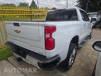 2022 Chevrolet Silverado 1500 LTD LTZ Crew Cab Short Bed 1LZ - miniatura 3