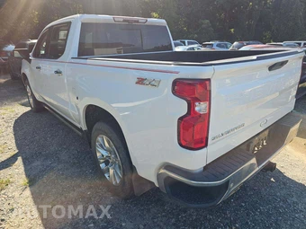 2022 Chevrolet Silverado 1500 LTD LTZ Crew Cab Short Bed 1LZ - miniatura 2