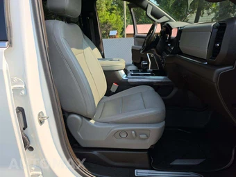 2022 Chevrolet Silverado 1500 LTZ Crew Cab Short Bed 1LZ - miniatura 15