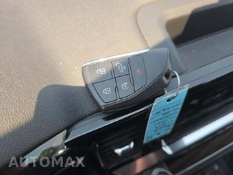 2022 Chevrolet Silverado 1500 RST Crew Cab Short Bed 1SP - miniatura 8