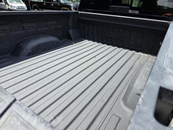 2022 Chevrolet Silverado 2500HD High Country Crew Cab Medium Bed 3LZ - miniatura 32