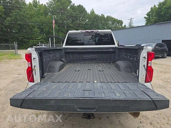 2022 Chevrolet Silverado 2500HD High Country Crew Cab Medium Bed 3LZ - miniatura 11