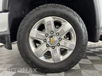 2022 Chevrolet Silverado 2500HD LTZ Crew Cab Medium Bed 1LZ - miniatura 46