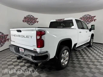 2022 Chevrolet Silverado 2500HD LTZ Crew Cab Medium Bed 1LZ - miniatura 7