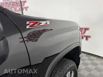 2022 Chevrolet Silverado 2500HD LTZ Crew Cab Medium Bed 1LZ - miniatura 30