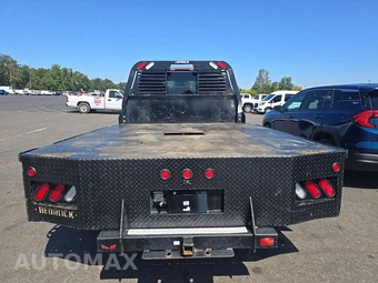 2022 Chevrolet Silverado 3500HD Cab Chassis LT Crew Cab 1LT DRW - miniatura 5