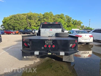 2022 Chevrolet Silverado 3500HD Cab Chassis WT Crew Cab 1WT DRW - miniatura 5