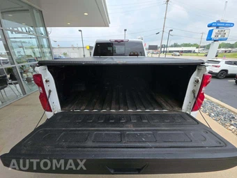 2022 Chevrolet Silverado 3500HD High Country Crew Cab Medium Bed 3LZ - miniatura 14