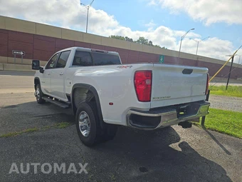 2022 Chevrolet Silverado 3500HD LT Crew Cab Long Bed 1LT DRW - miniatura 2