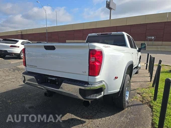 2022 Chevrolet Silverado 3500HD LT Crew Cab Long Bed 1LT DRW - miniatura 3