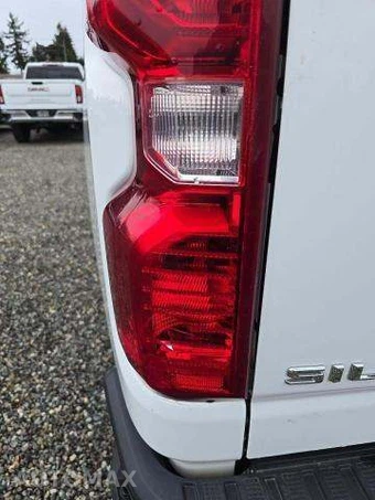 2022 Chevrolet Silverado 3500HD WT Crew Cab Medium Bed - miniatura 23