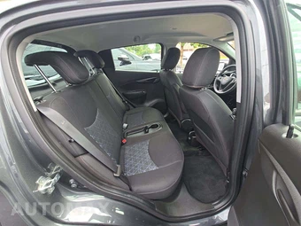 2022 Chevrolet Spark 1LT 1SD - miniatura 16