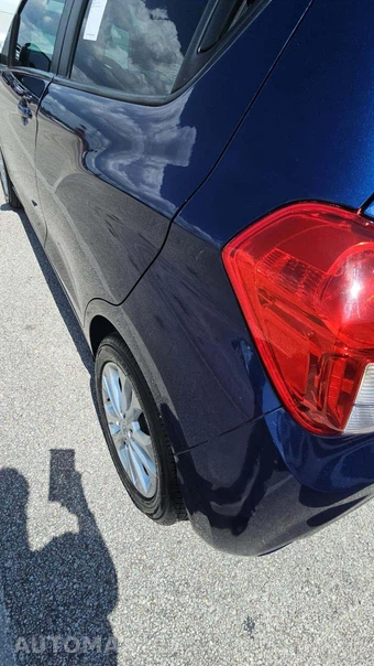 2022 Chevrolet Spark 1LT 1SD - miniatura 27