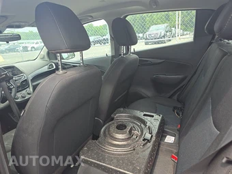 2022 Chevrolet Spark 1LT 1SD - miniatura 13