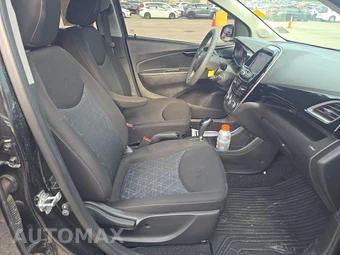 2022 Chevrolet Spark 1LT 1SD - miniatura 8