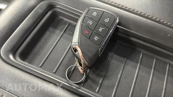 2022 Chevrolet Suburban High Country 3LZ - miniatura 35