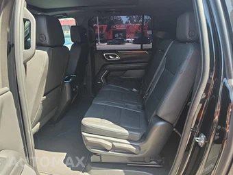 2022 Chevrolet Suburban LT 1LT - miniatura 16