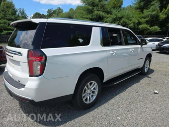 2022 Chevrolet Suburban LT 1LT - miniatura 3