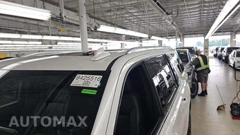 2022 Chevrolet Suburban LT 1LT - miniatura 18