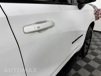 2022 Chevrolet Suburban Z71 2Z7 - miniatura 30