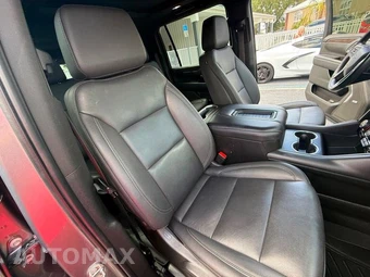 2022 Chevrolet Suburban Z71 2Z7 - miniatura 7