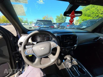 2022 Chevrolet Traverse LS 1LS – miniatura 11