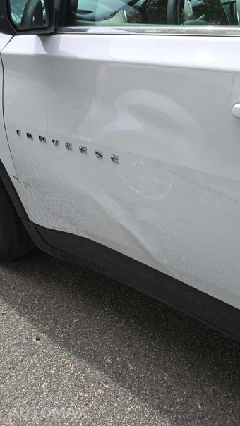 2022 Chevrolet Traverse LS 1LS – miniatura 25