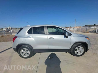 2022 Chevrolet Trax LS 1LS – miniatura 4
