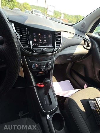 2022 Chevrolet Trax LS 1LS – miniatura 10