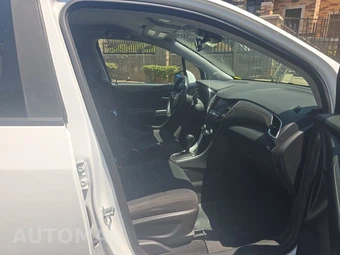 2022 Chevrolet Trax LS 1LS - miniatura 8