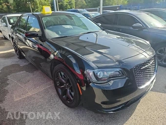 2022 Chrysler 300 Touring - miniatura 3