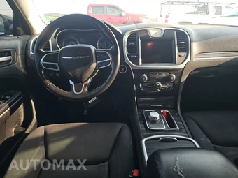 2022 Chrysler 300 Touring - miniatura 11