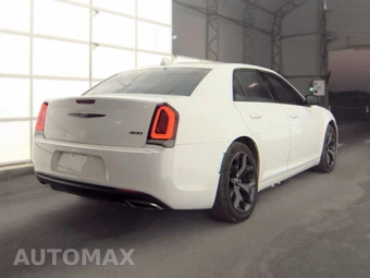 2022 Chrysler 300 Touring - miniatura 4