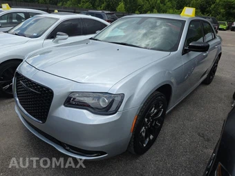 2022 Chrysler 300 Touring