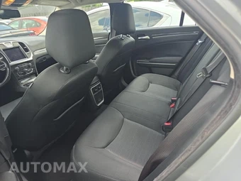 2022 Chrysler 300 Touring – miniatura 16
