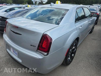 2022 Chrysler 300 Touring – miniatura 4