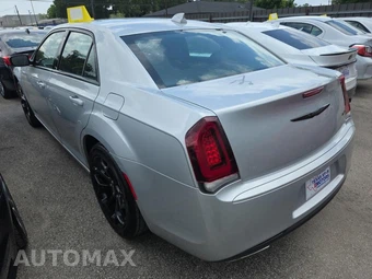 2022 Chrysler 300 Touring – miniatura 6