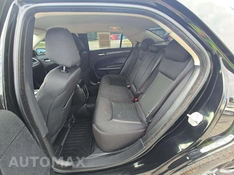 2022 Chrysler 300 Touring – miniatura 10