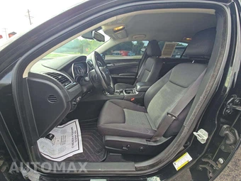 2022 Chrysler 300 Touring – miniatura 3