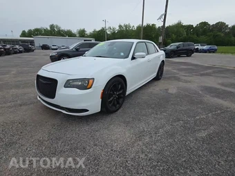 2022 Chrysler 300 Touring L