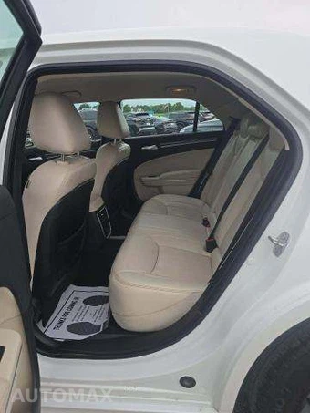 2022 Chrysler 300 Touring L – miniatura 14