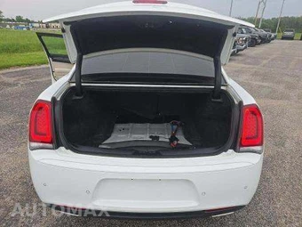 2022 Chrysler 300 Touring L – miniatura 15