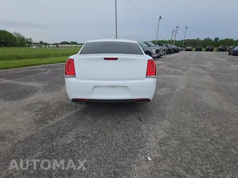 2022 Chrysler 300 Touring L – miniatura 4