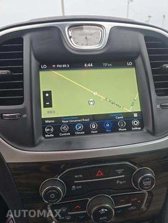 2022 Chrysler 300 Touring L – miniatura 41